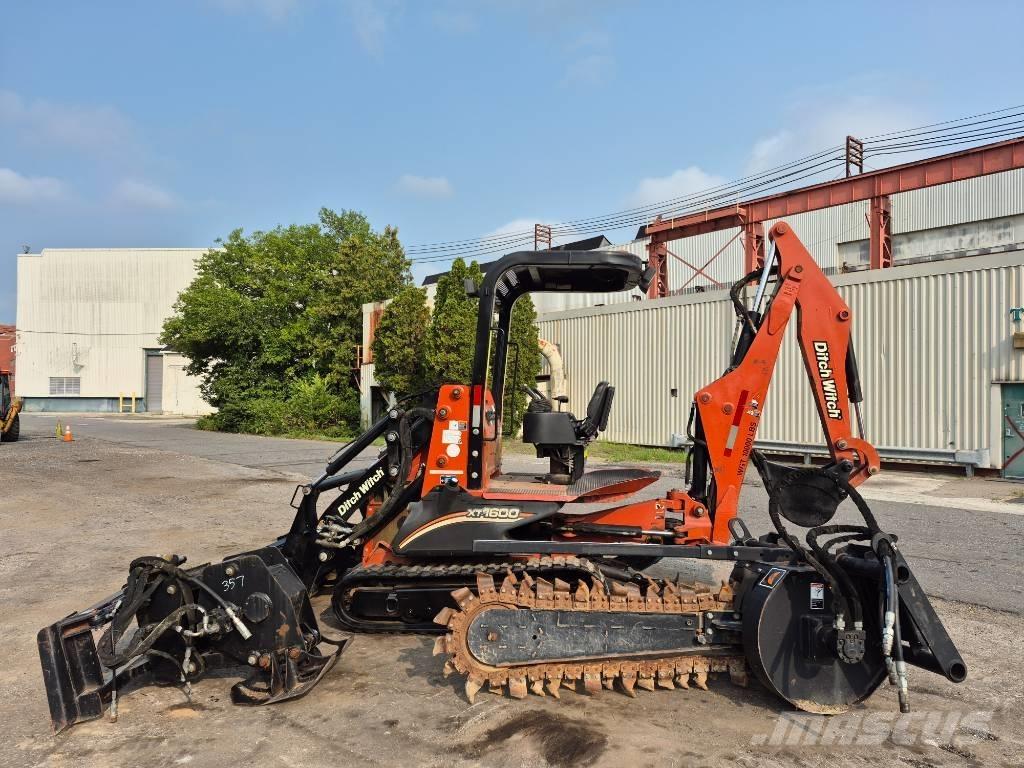 Ditch Witch XT 1600 Экскаваторы-погрузчики