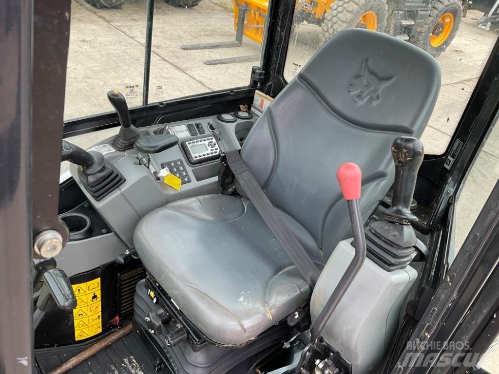 Bobcat E 27 Мини-экскаваторы