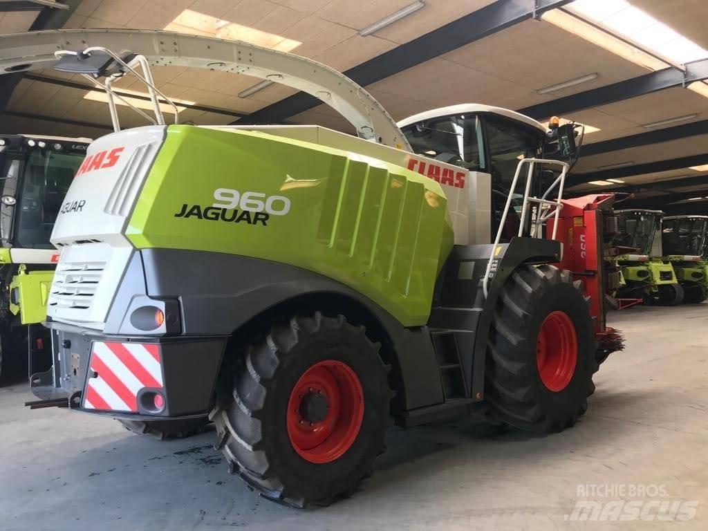 CLAAS Jaguar 960 Самоходные кормоуборочные комбайны