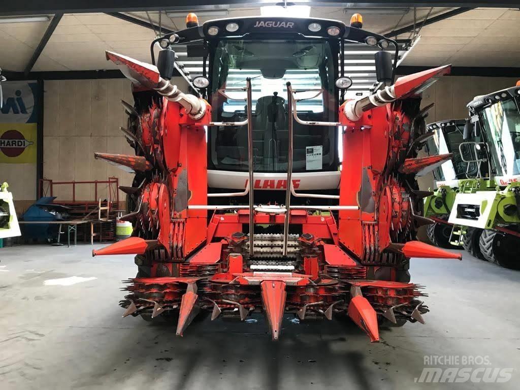 CLAAS Jaguar 960 Самоходные кормоуборочные комбайны