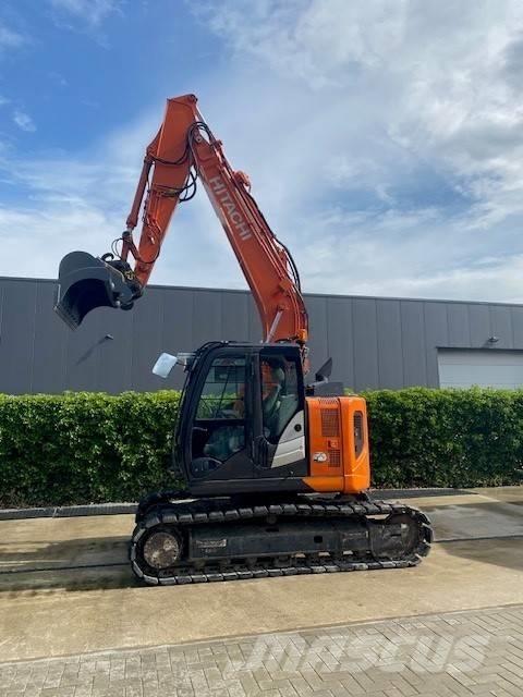 Hitachi ZX 135 US-6 Гусеничные экскаваторы
