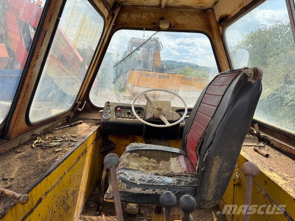 JCB 3 C II Экскаваторы-погрузчики