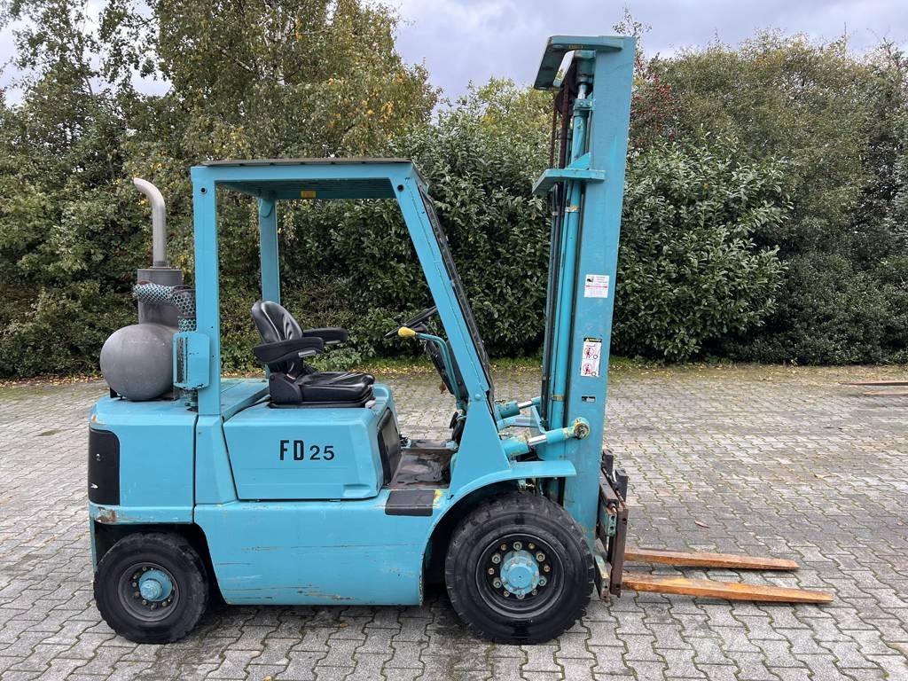 Mitsubishi FD25T Дизельные погрузчики