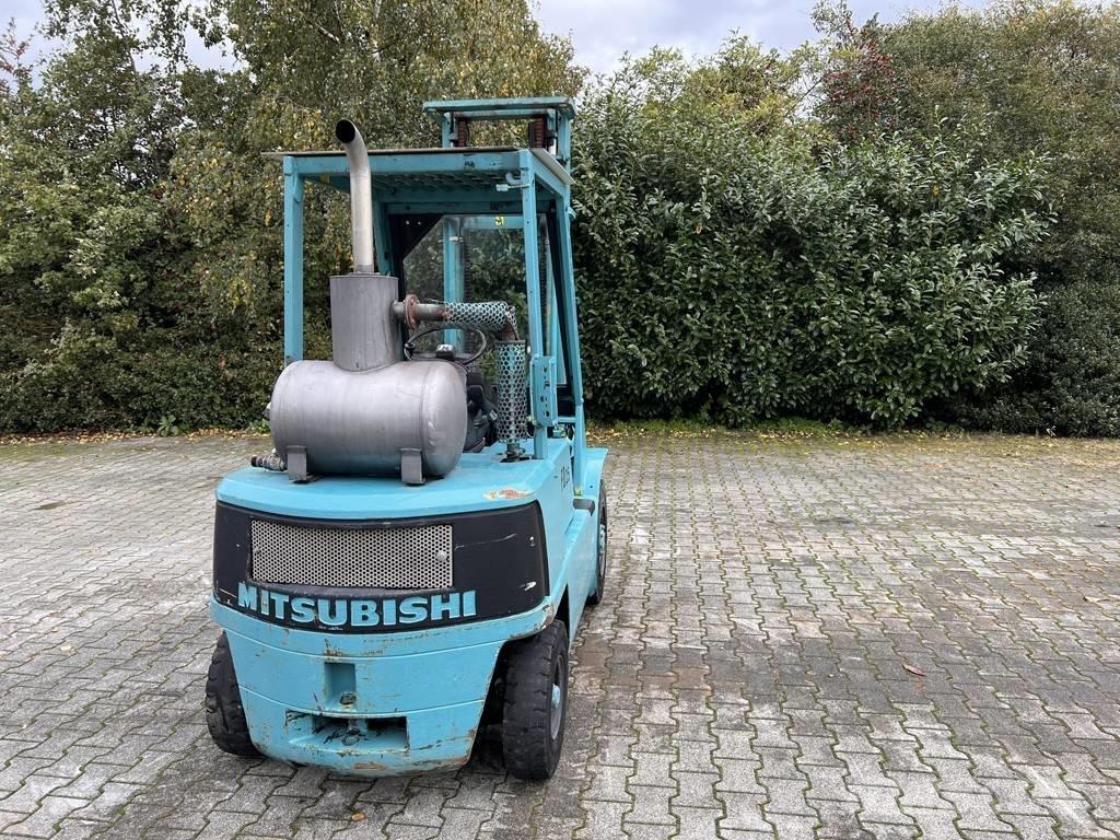 Mitsubishi FD25T Дизельные погрузчики