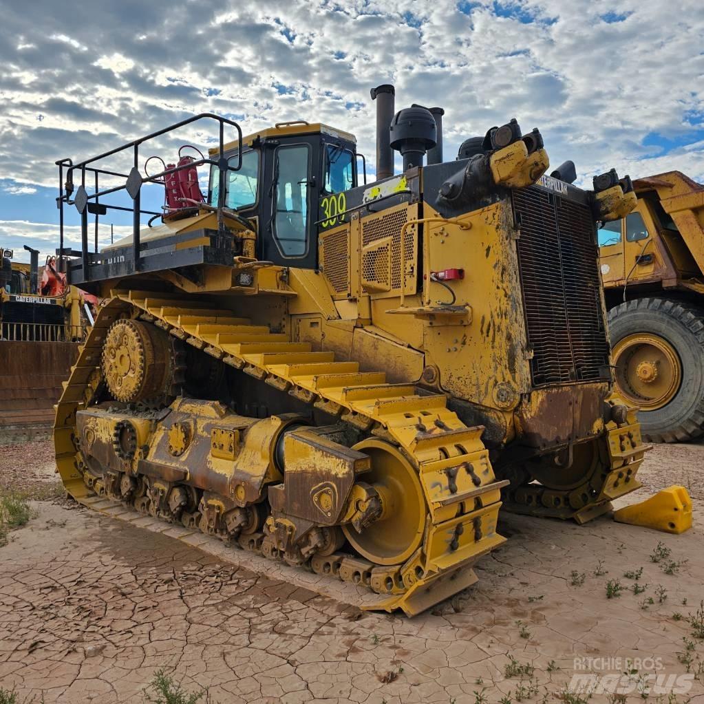 CAT D11R Гусеничные бульдозеры