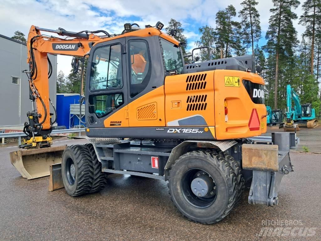 Doosan DX 165 W-5 Колёсные экскаваторы