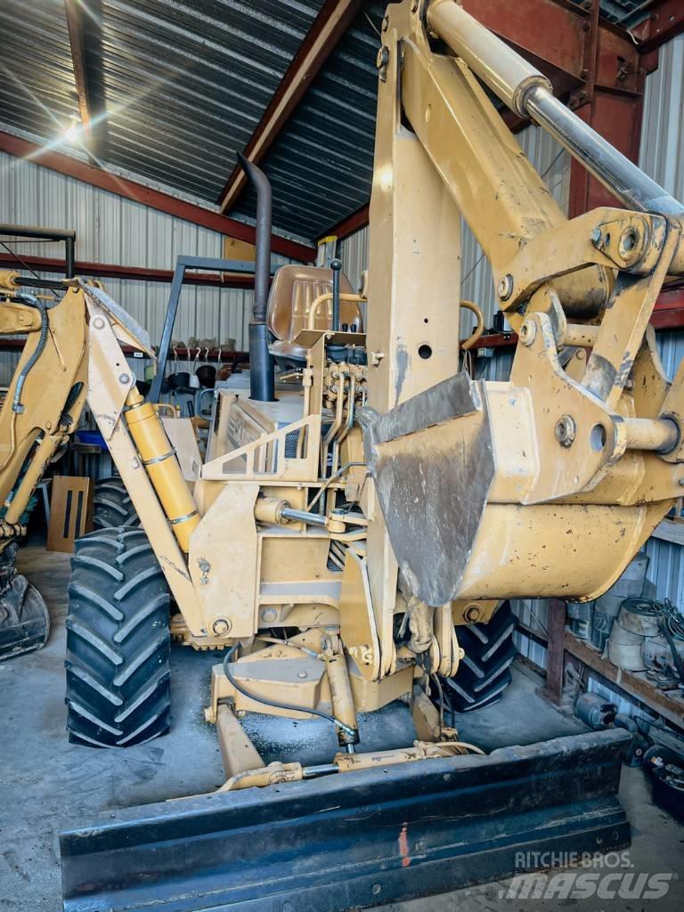 CASE 860 Траншеекопатели