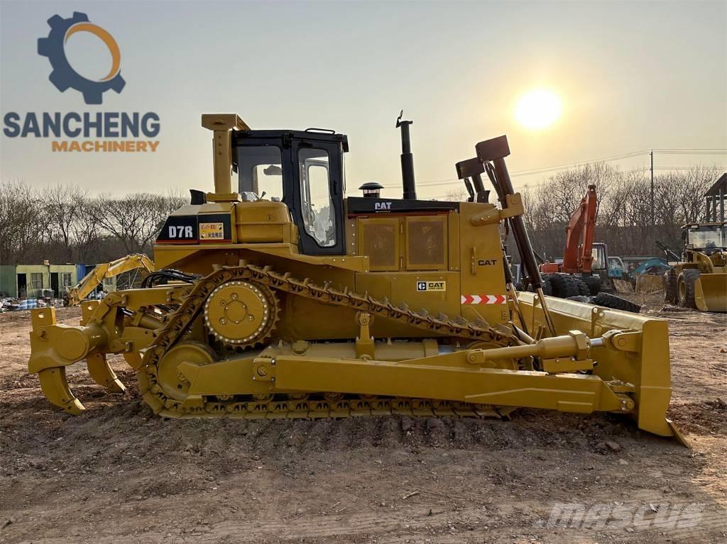 CAT D 7 R Гусеничные бульдозеры