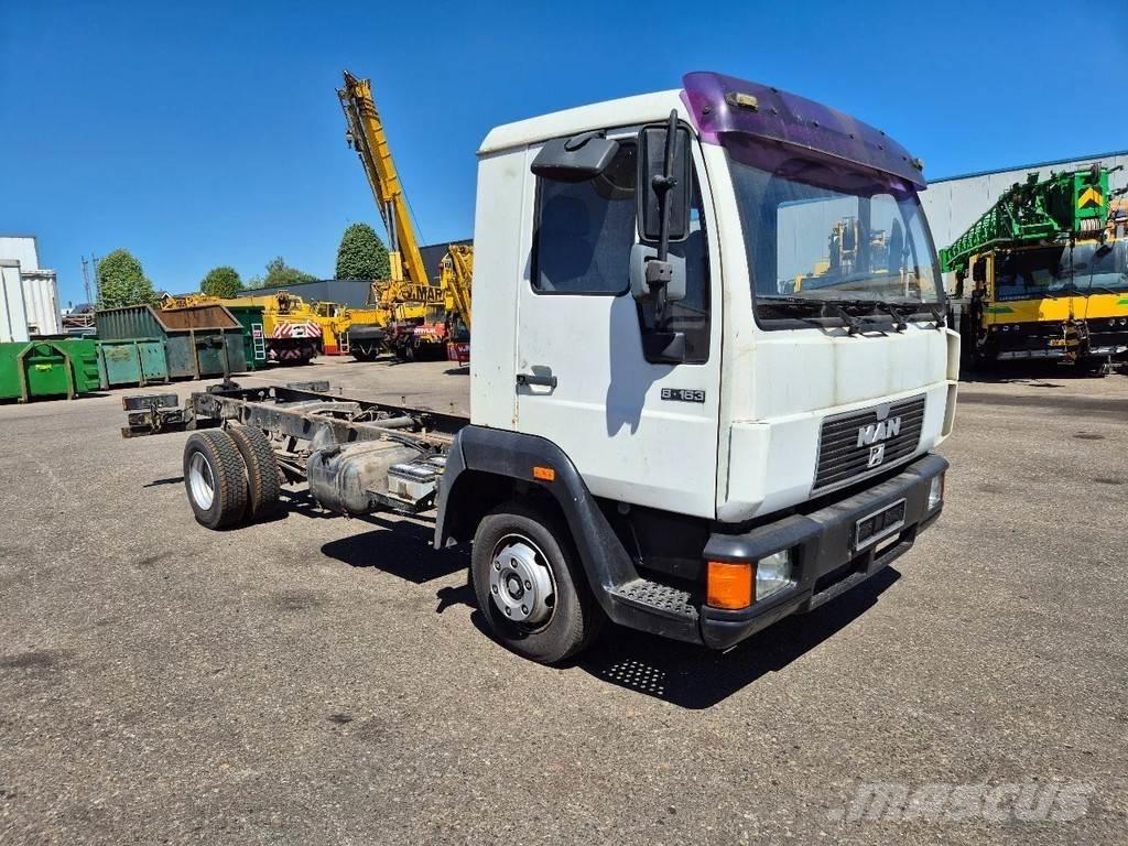 MAN LE 2000 Шасси с кабиной