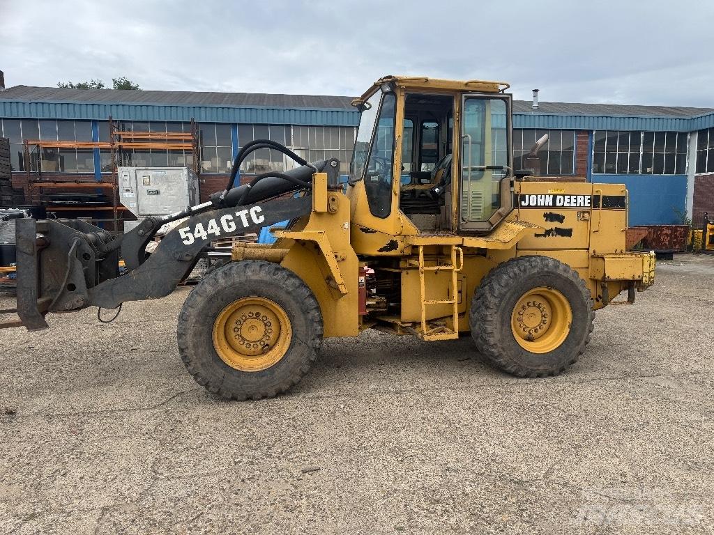 John Deere 544GTC Многофункциональные сельскохозяйственные погрузчики