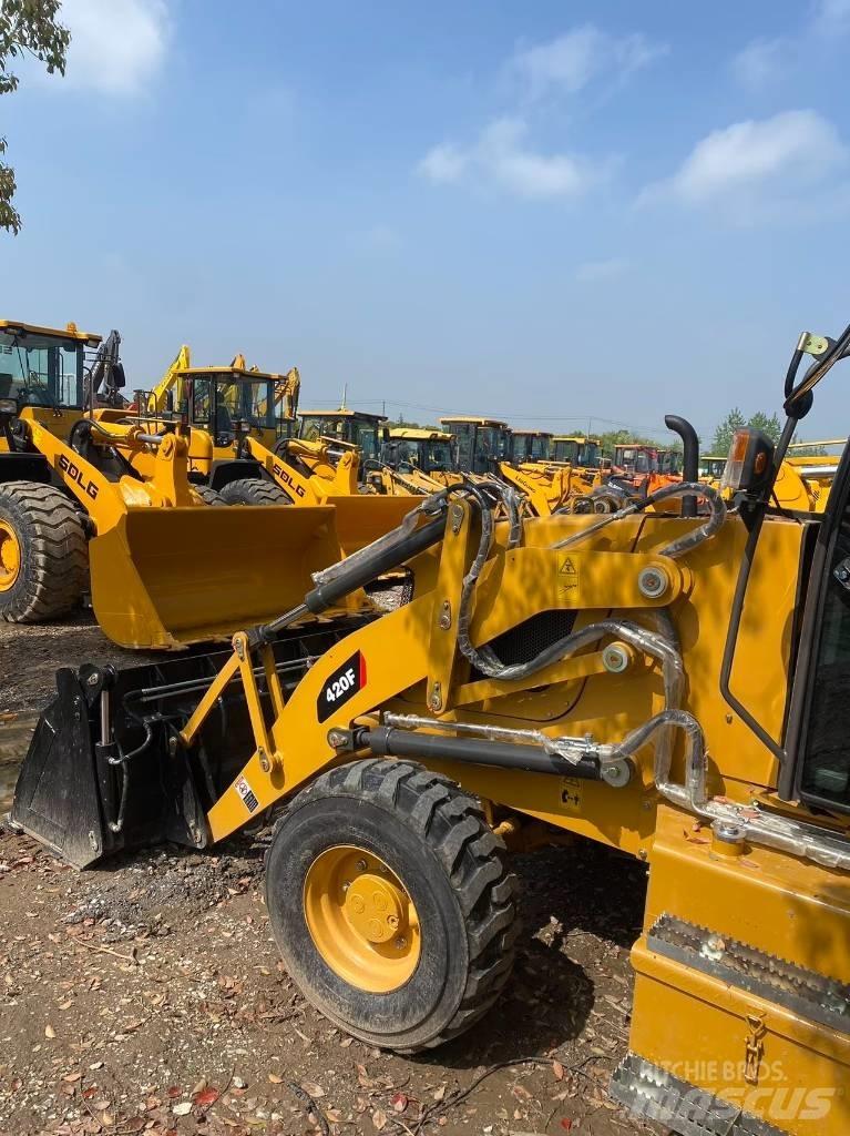 CAT 420 F Экскаваторы-погрузчики