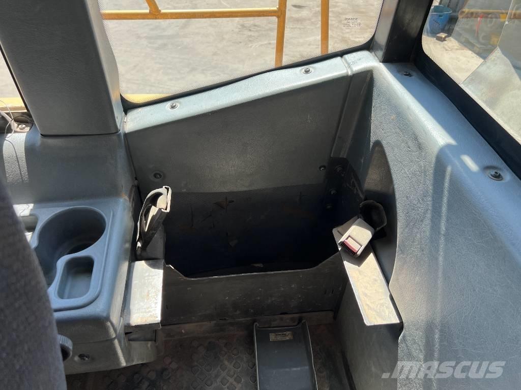 Volvo A40D Шарнирно-сочленённые самосвалы
