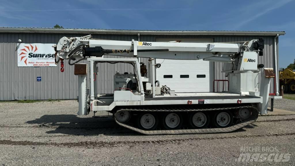 Altec D947TR Специальные грузовики