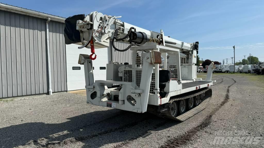 Altec D947TR Специальные грузовики