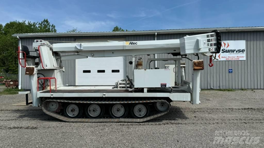 Altec D947TR Специальные грузовики