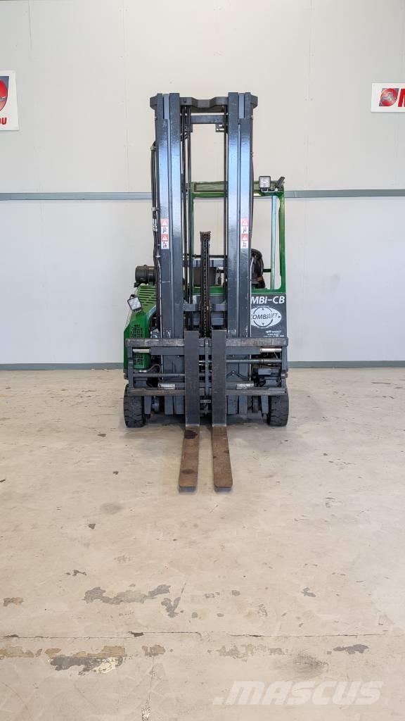 Combilift CB 3000 4-x ходовые ричтраки