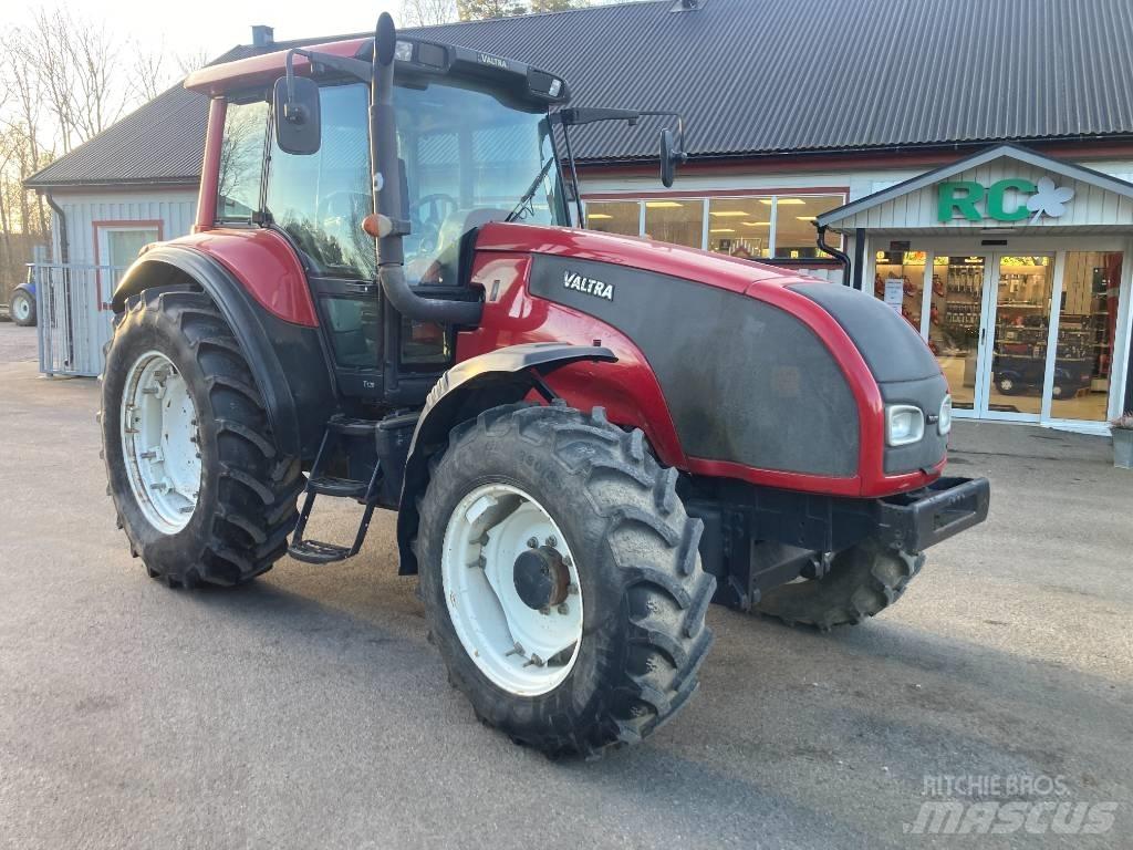 Valtra T 120 Трактора