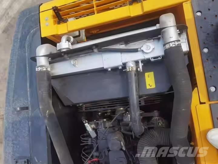 Hyundai 220LC-9S Гусеничные экскаваторы
