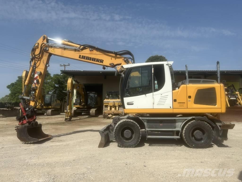 Liebherr 918 Колёсные экскаваторы