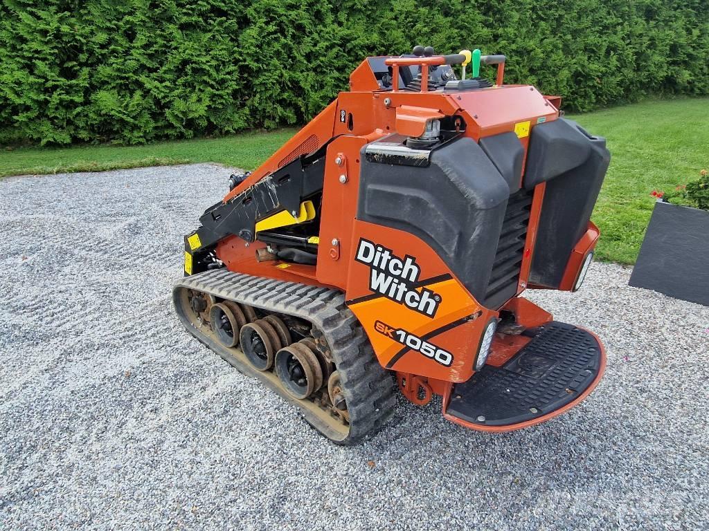 Ditch Witch SK 1050 Сельскохозяйственные телескопические погрузчики
