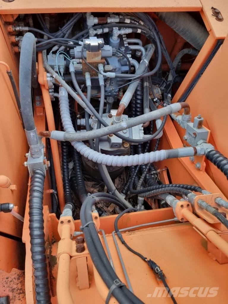 Doosan DX 210 W Колёсные экскаваторы