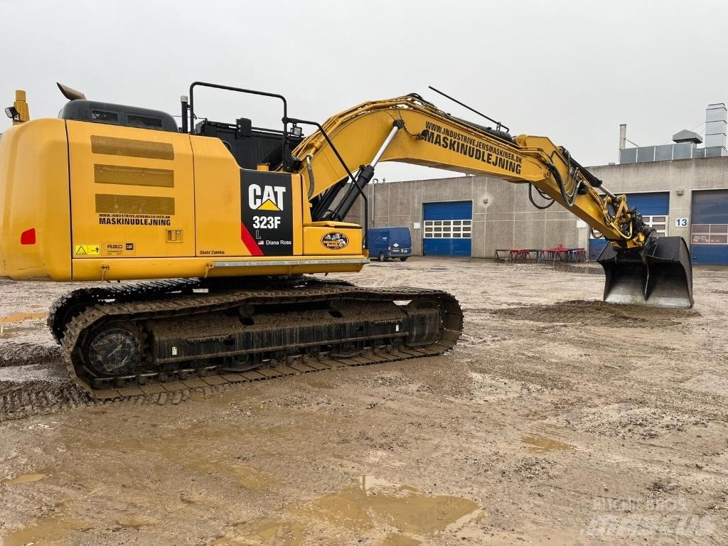 CAT 323 F L Гусеничные экскаваторы