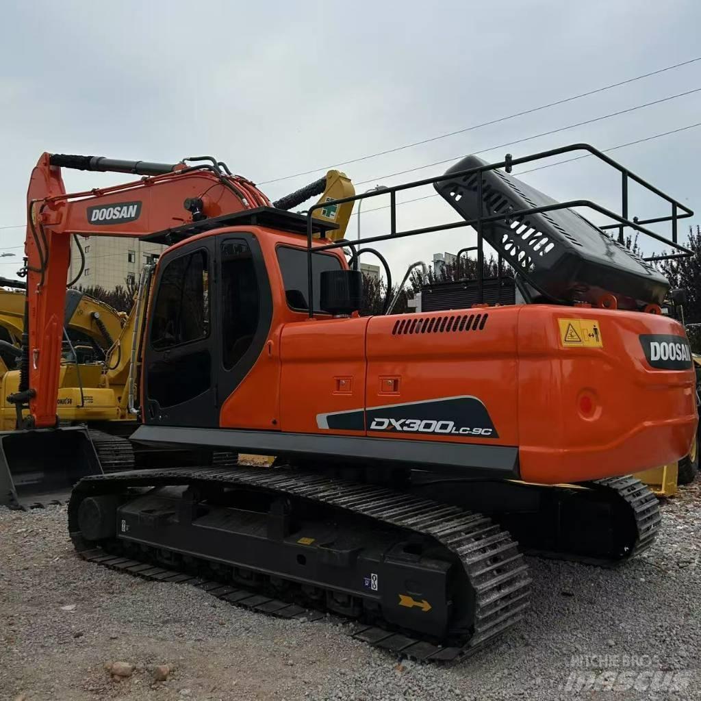 Doosan 300LC-9C Гусеничные экскаваторы