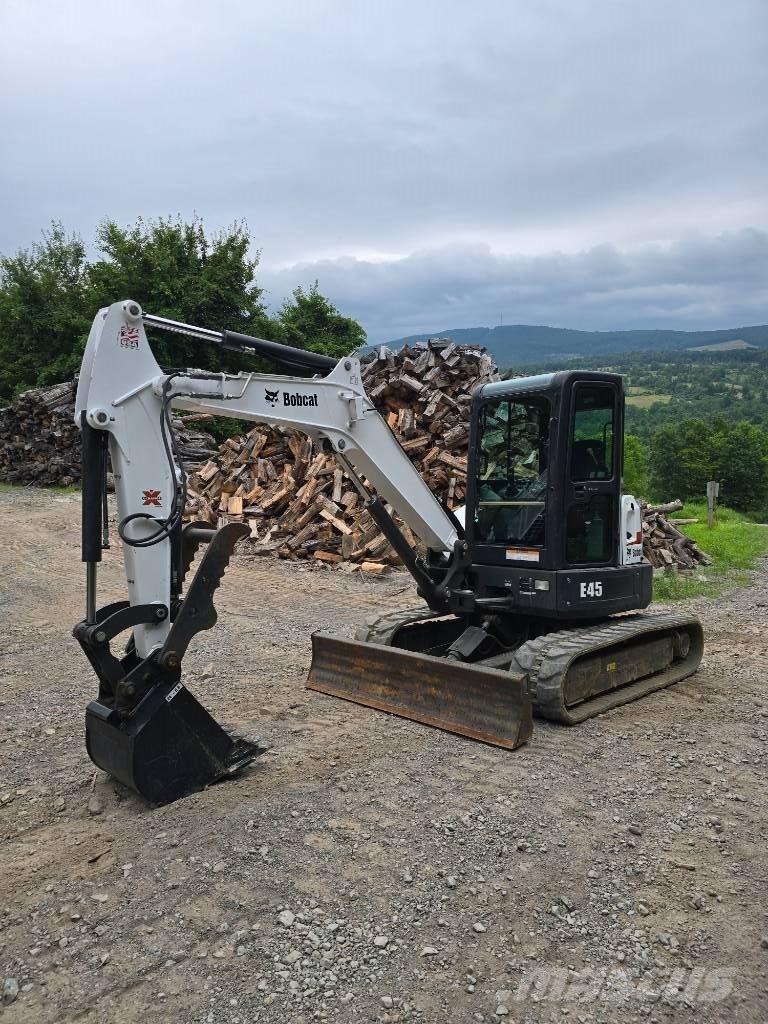 Bobcat E45 Мини-экскаваторы