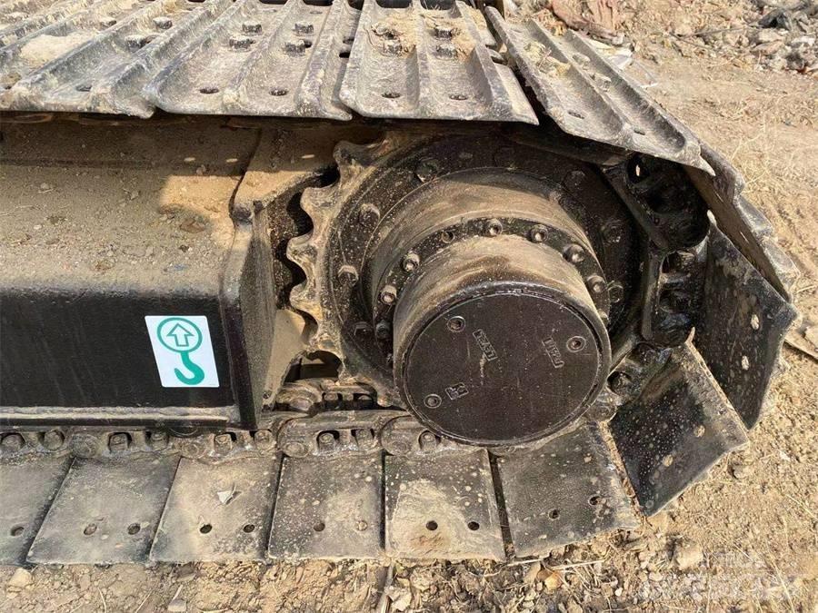Hitachi EX75 Гусеничные экскаваторы