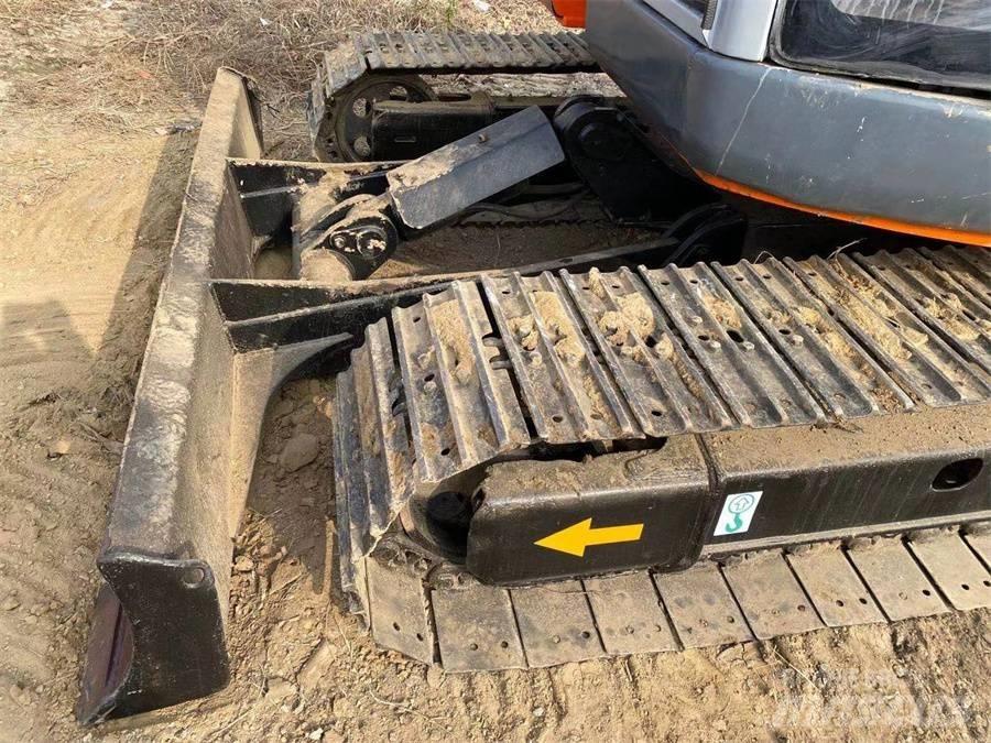 Hitachi EX75 Гусеничные экскаваторы