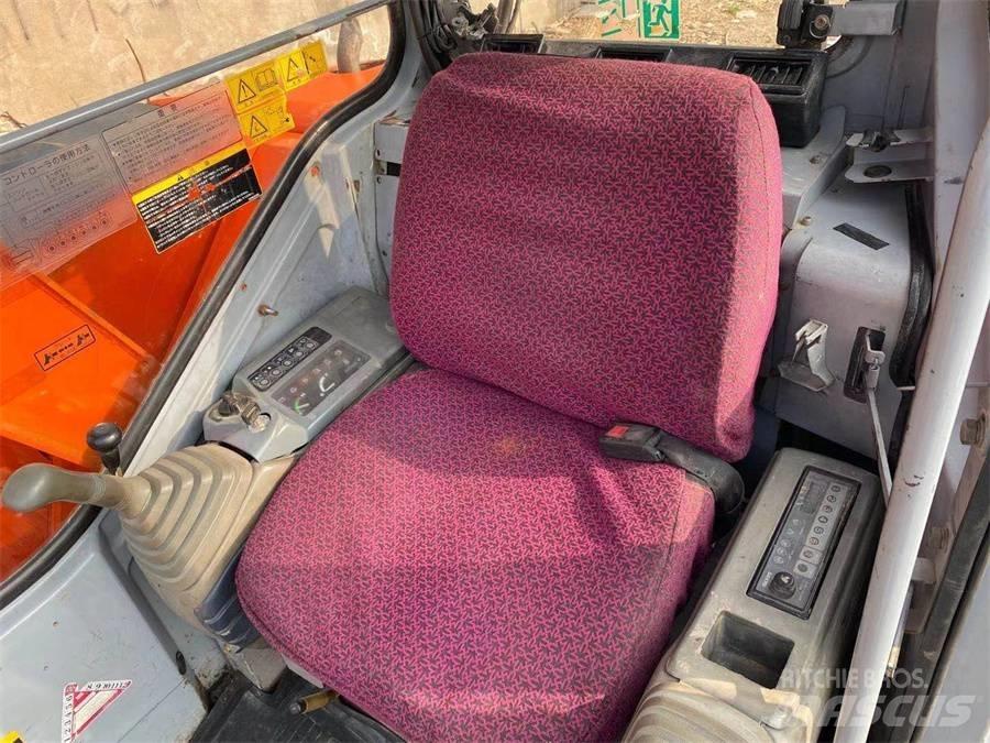 Hitachi EX75 Гусеничные экскаваторы