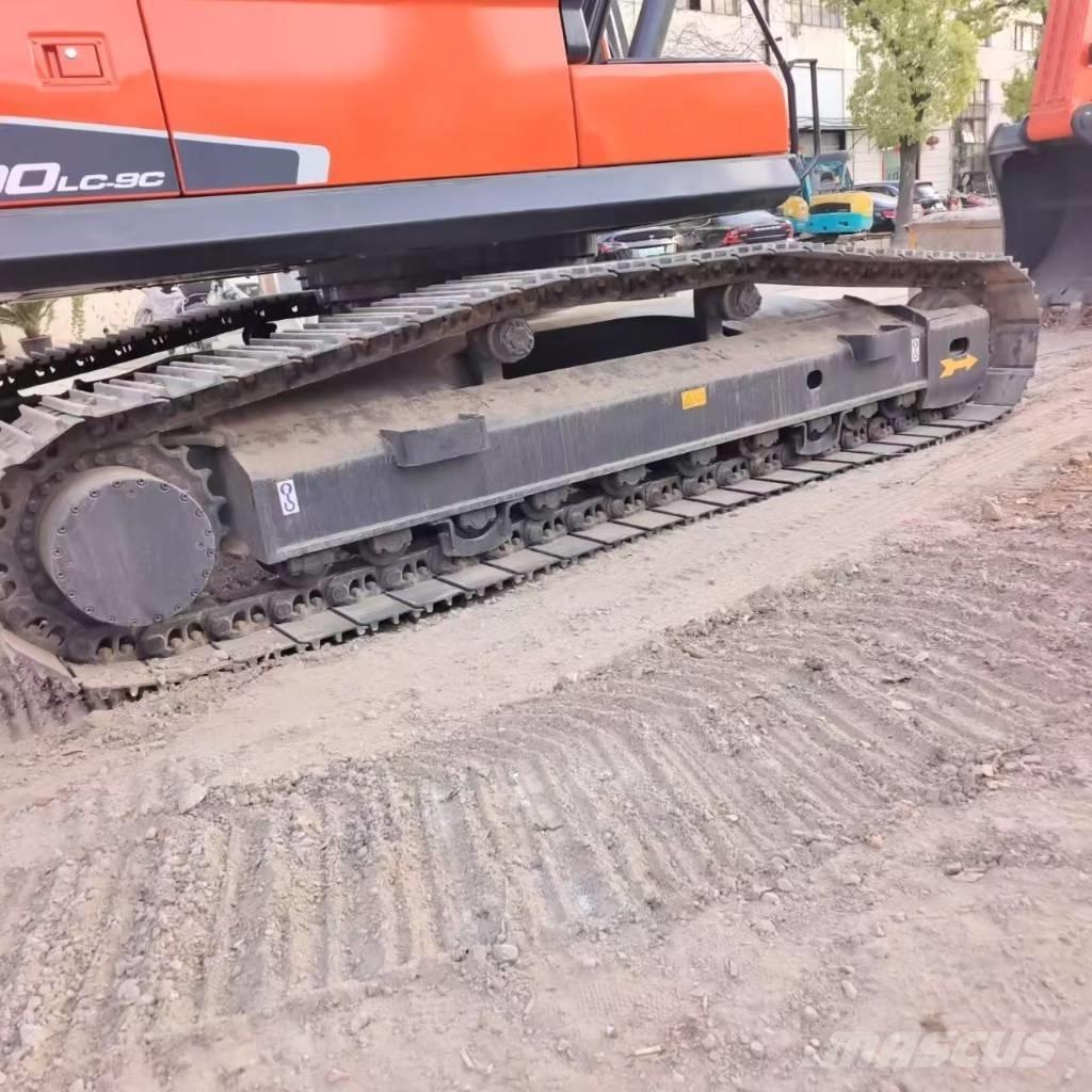 Doosan DX 300 LC Гусеничные экскаваторы