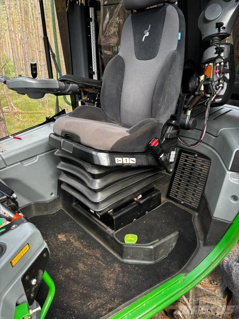 John Deere 1170 E Харвестеры
