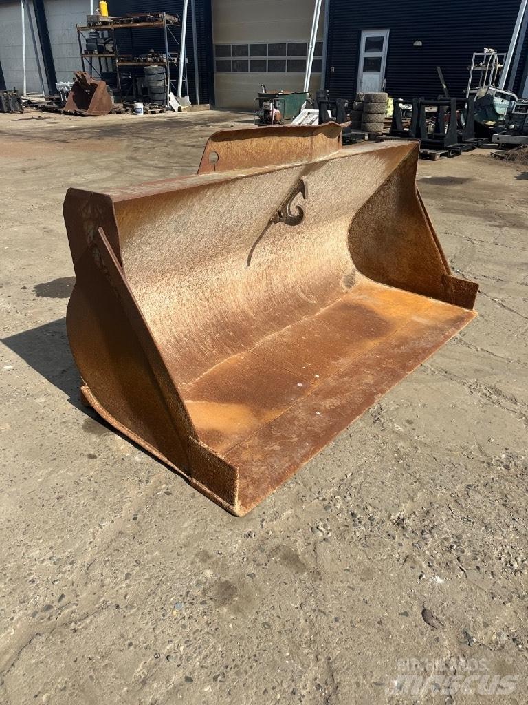Volvo 2500mm Ковши