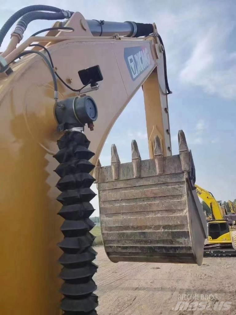 XCMG XE 215 DA Гусеничные экскаваторы