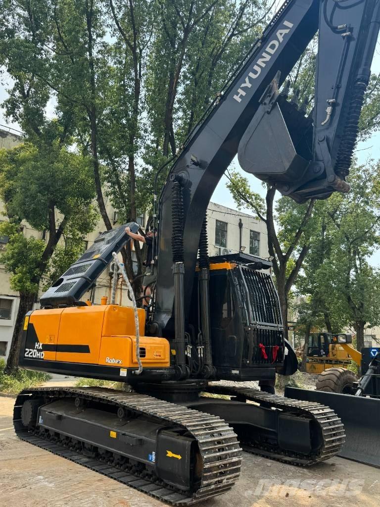Hyundai HX220HD Гусеничные экскаваторы
