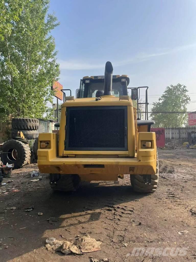 CAT 966 Колёсные экскаваторы