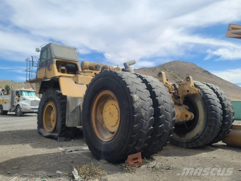 CAT 777 D Шарнирно-сочленённые самосвалы