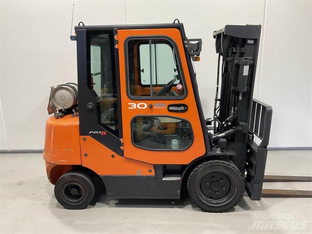 Doosan G30E-5 Газовые погрузчики