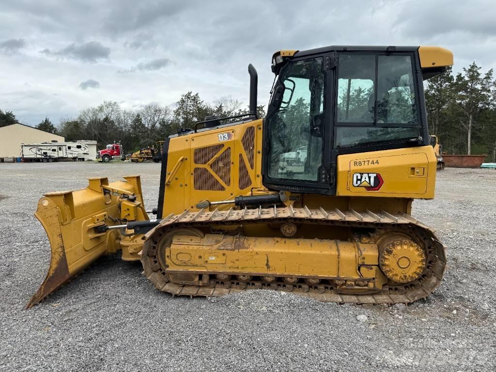 CAT D3 Гусеничные бульдозеры