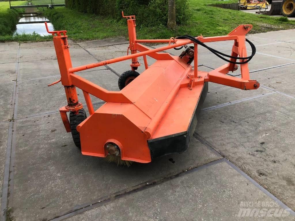 Holaras H-220-V Вакуумные уборочные машины