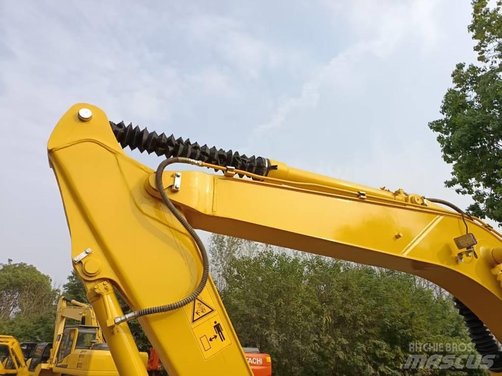 Komatsu PC120 Малые экскаваторы 7т-12т
