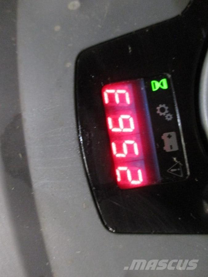 Toyota SPE120 Самоходные электрические тележки