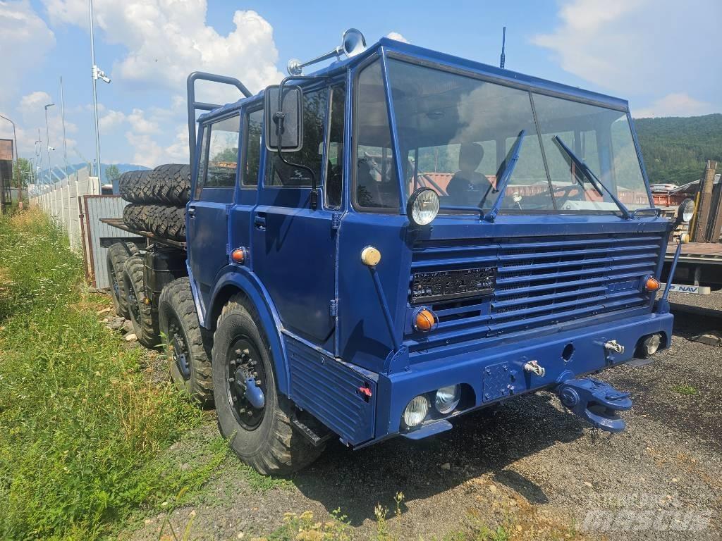Tatra 813 8x8 KOLOS Шасси с кабиной