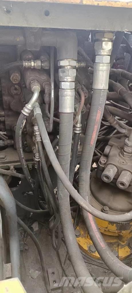 Sumitomo SH120 Гусеничные экскаваторы