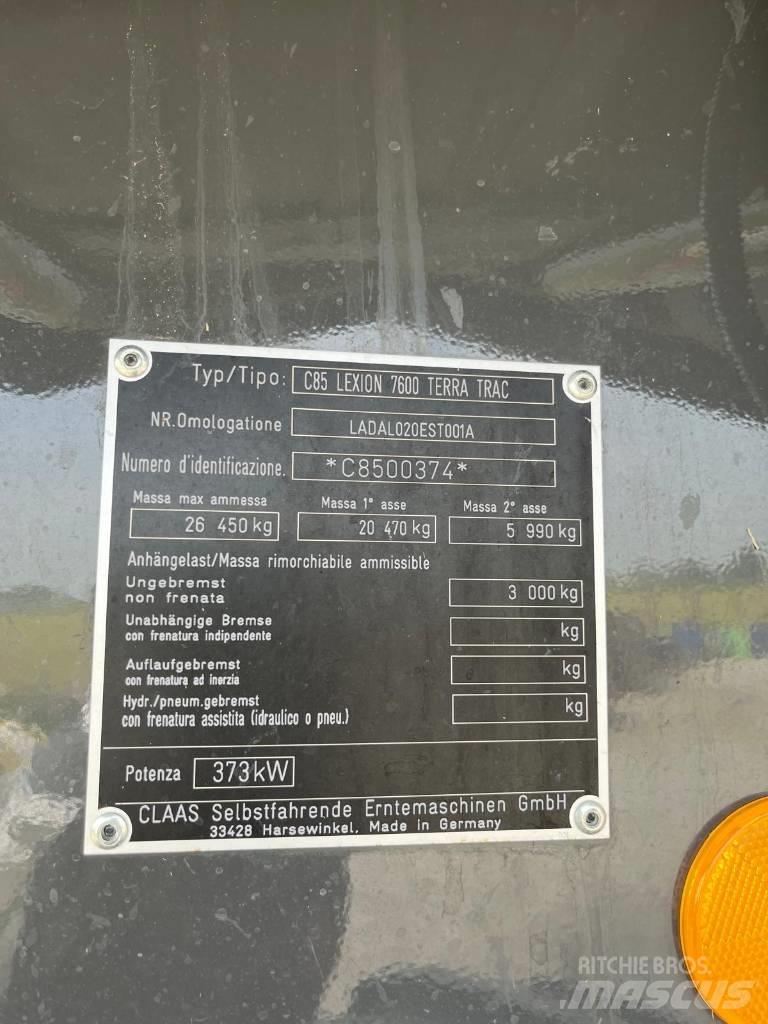 CLAAS LEXION 7600 TT Зерноуборочные комбайны