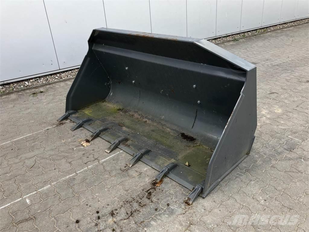 Kramer 2150 mm Навесные фронтальные погрузчики