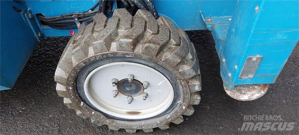  CX15, 4x4 Ножничные подъемники