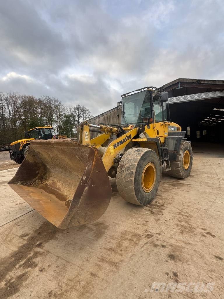 Komatsu WA 200-5 Фронтальные погрузчики