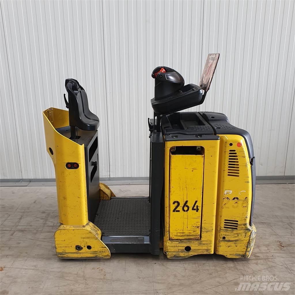 Linde P30C Складские электротягачи